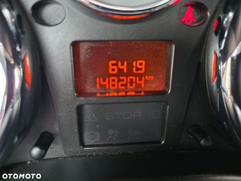 Peugeot 207 - 17