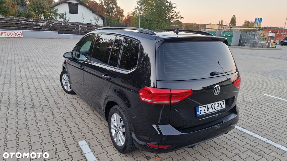 Volkswagen Touran 1.5 TSI ACT OPF Highline - 3