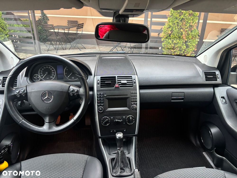 Mercedes-Benz Klasa A 170 Avantgarde Edition 10 - 13