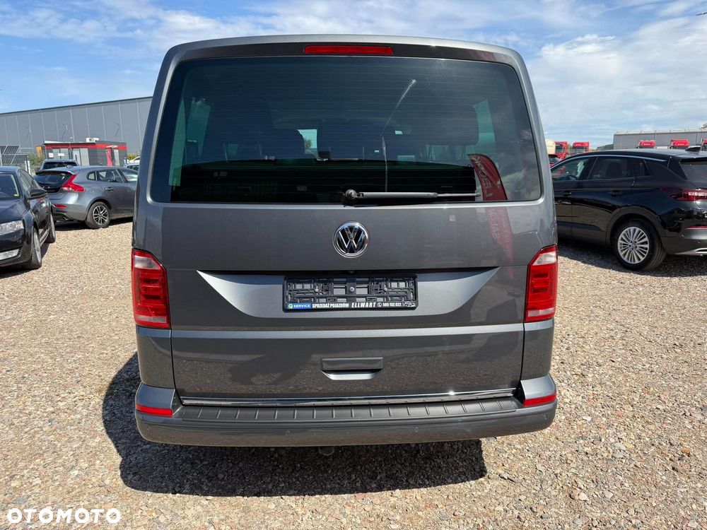 Volkswagen Multivan - 9