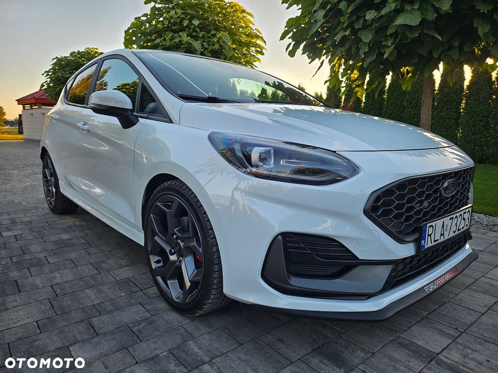 Ford Fiesta 2023 photo 2