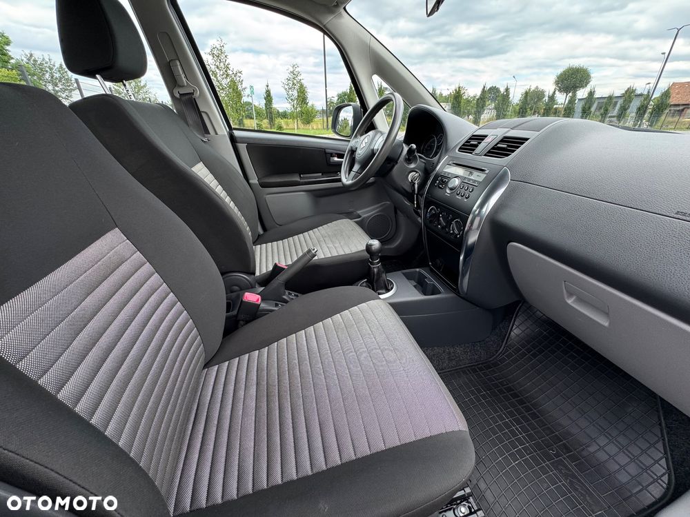 Suzuki SX4 1.6 VVT 4x4 Style - 28