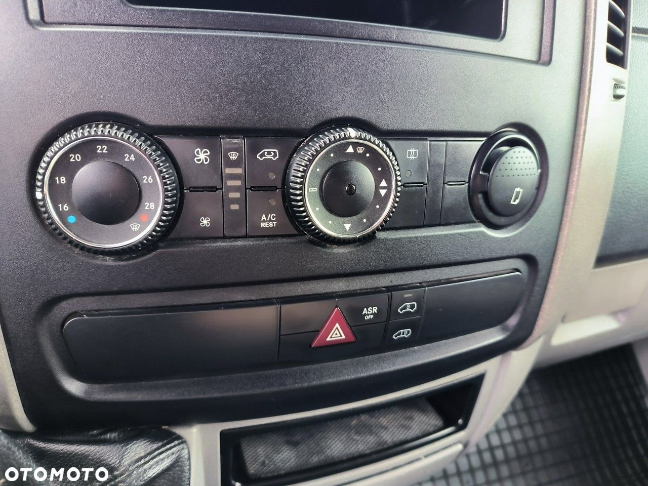 Volkswagen Crafter - 10