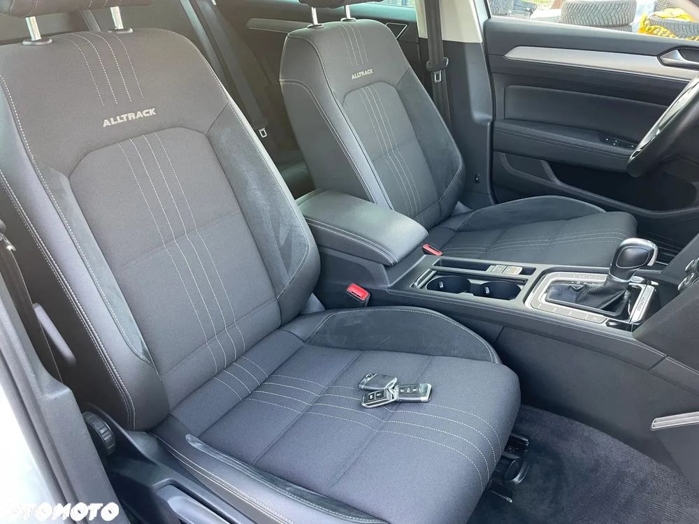 Volkswagen Passat Alltrack 2.0 TDI SCR 4Motion DSG (BMT) - 29