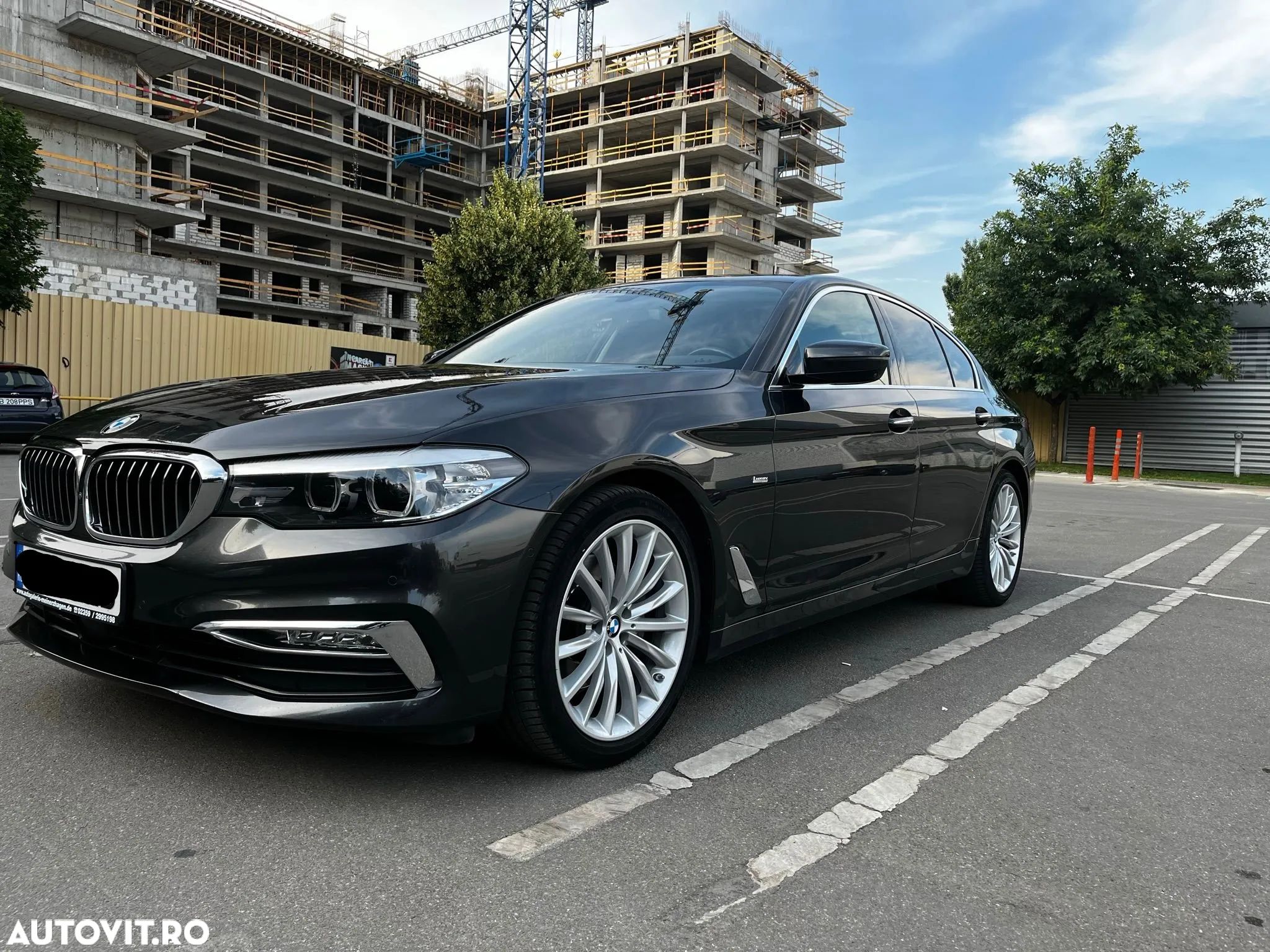 BMW Seria 5 520d Aut. Luxury Line - 1