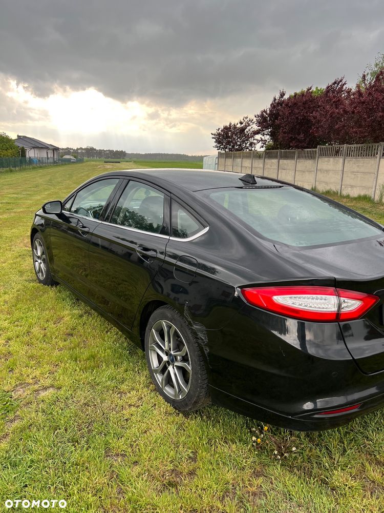Ford Fusion - 5