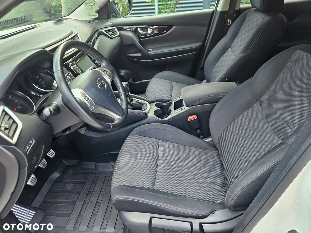 Nissan Qashqai 1.6 DIG-T N-Connecta - 7