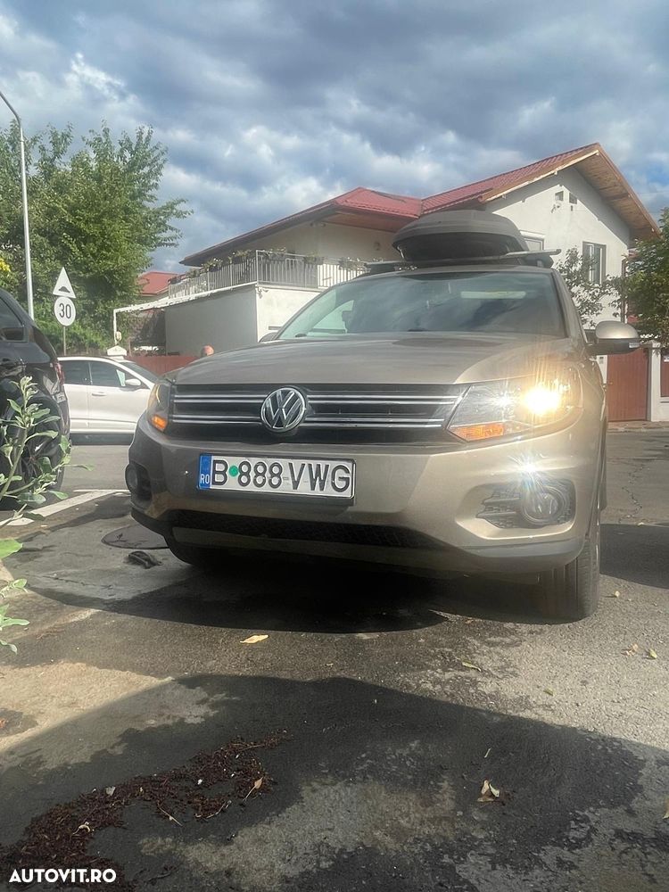 Volkswagen Tiguan - 1