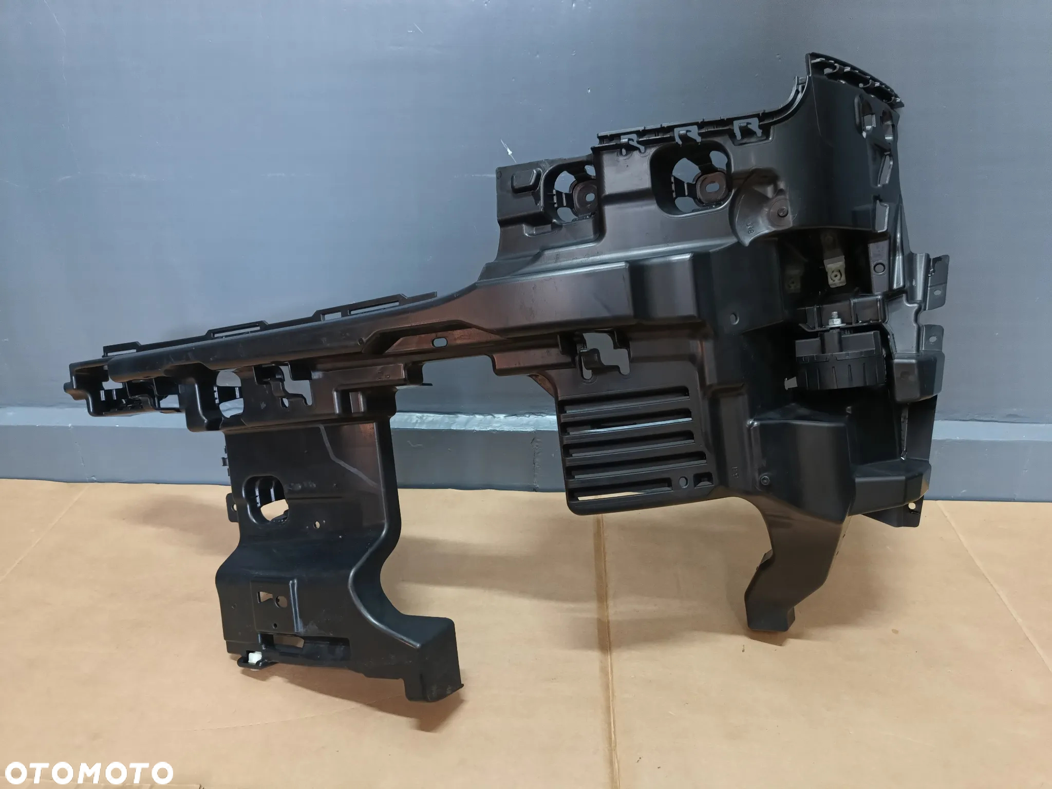 MINI Countryman F60 Ślizg zderzaka tył 7389357 / 7389358 - 8