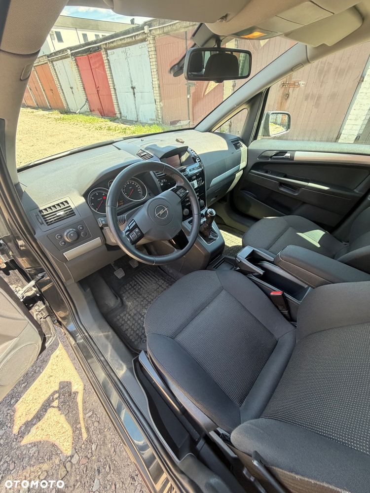 Opel Zafira 1.7 CDTI - 18