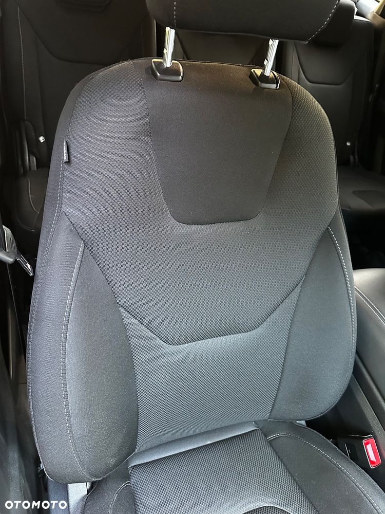 Ford S-Max 2.0 EcoBlue Titanium - 20