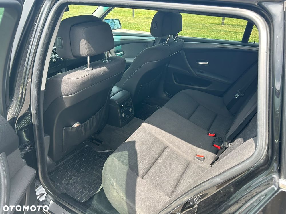 BMW Seria 5 520d - 13