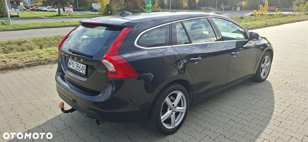 Volvo V60 T3 Kinetic - 6