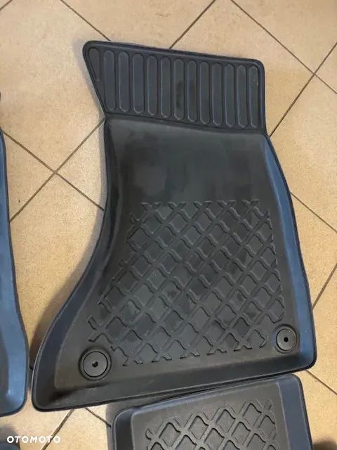 KOMPLET DYWANIKI GUMOWE AUDI A4 B8 A5 - 3