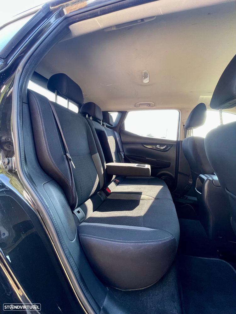 Nissan Qashqai 1.5 dCi DCT TEKNA - 19