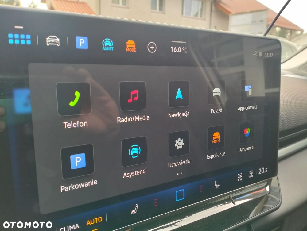 Volkswagen T-Roc 1.5 eTSI Style DSG - 17