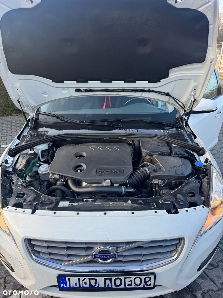 Volvo V60 DRIVe - 8