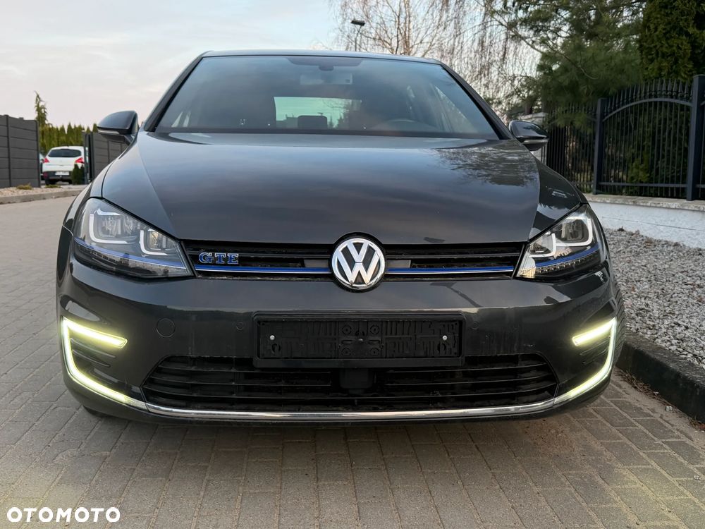 Volkswagen Golf - 23