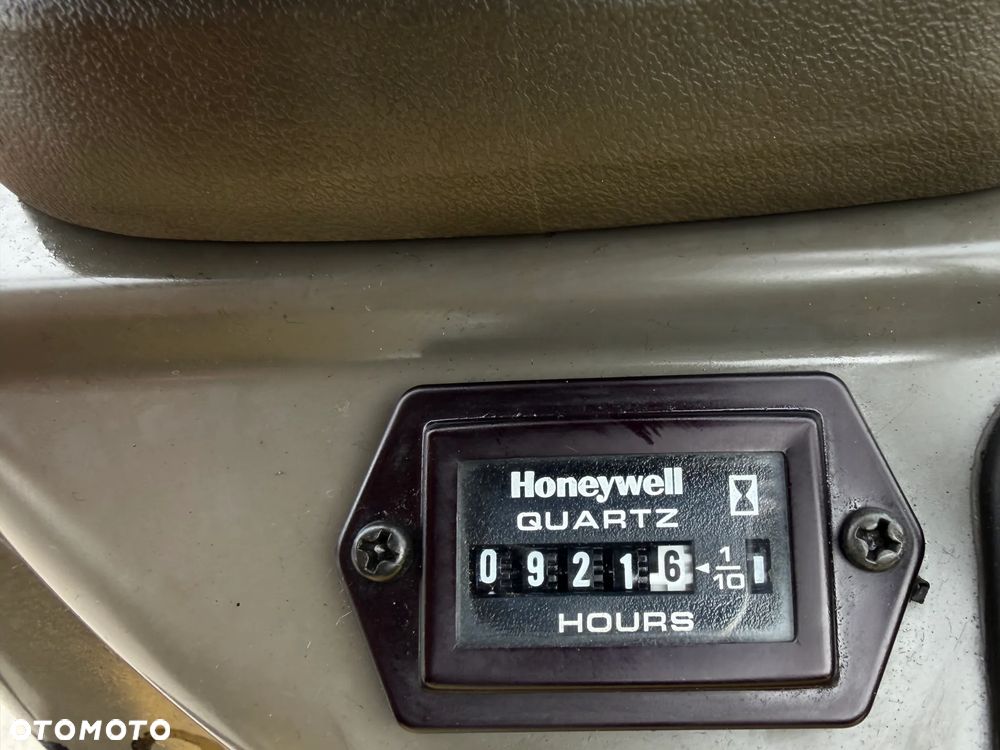 Yanmar SV08-1AS Japońska Minikoparka Koparka 1,1 tony. Maszyna jak Nowa. 2017rok. Pochodzi z Norweskiego Gospodarstwa Ogrodniczego! 2 łyżki. Rozsuwane Podwozie. Dokumentacja. Dodatkowe sekscje Hydrauliczne na młot lub wiertnice. Ani deka luzów czy wycieków. Szybkozłącze. Oryginalne łyżki Steelwrist! Skrętne ramię. OKAZJA Zadbana Maszyna! Bardzo oszczędny silnik Yanmar. Mocne pompy Hydrauliczne!! - 8