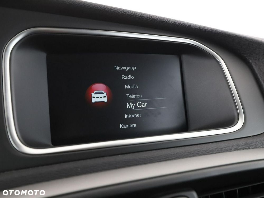Volvo V40 T2 Kinetic - 24