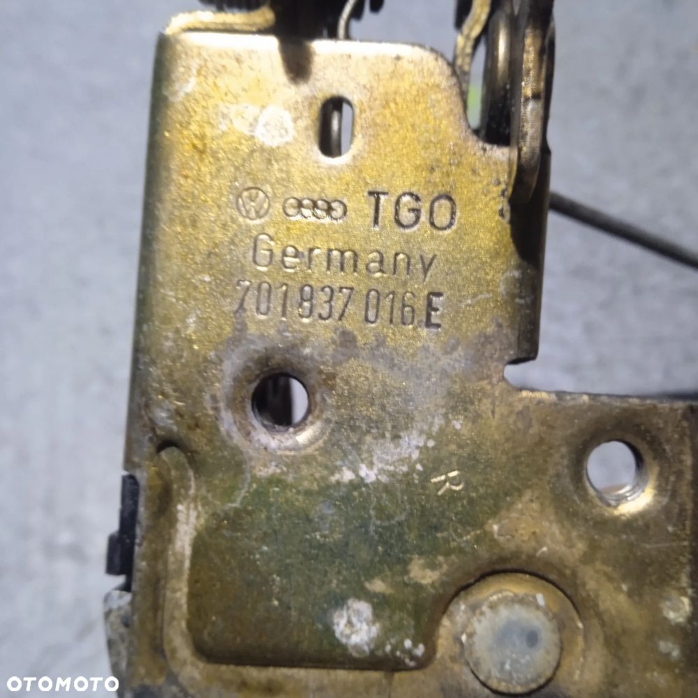 Zamek drzwi prawy przód T4 701837016E - 3