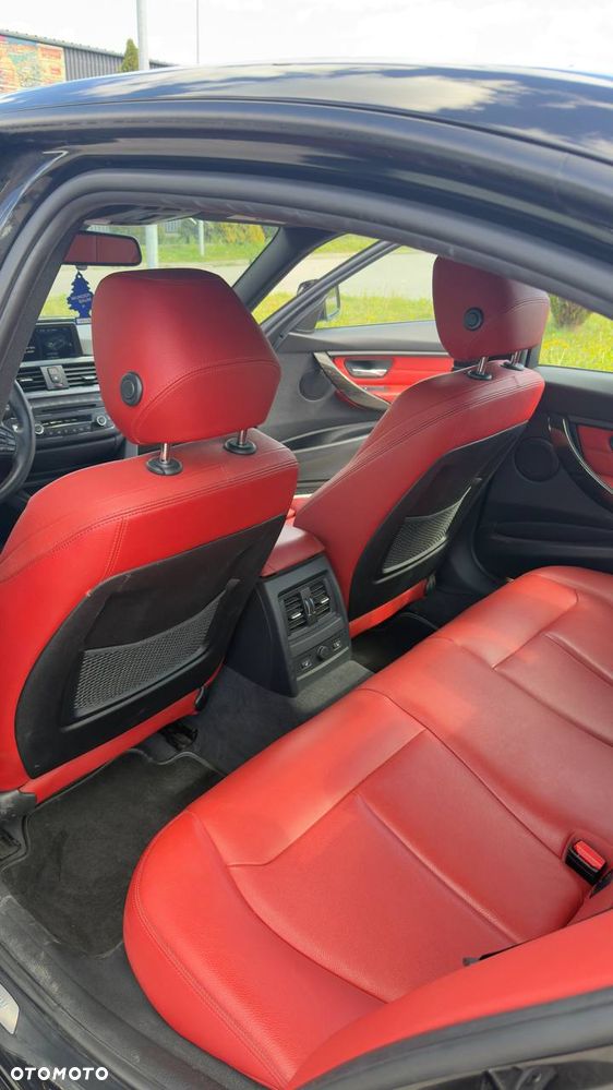 BMW Seria 3 328i xDrive Sport-Aut Sport Line - 16