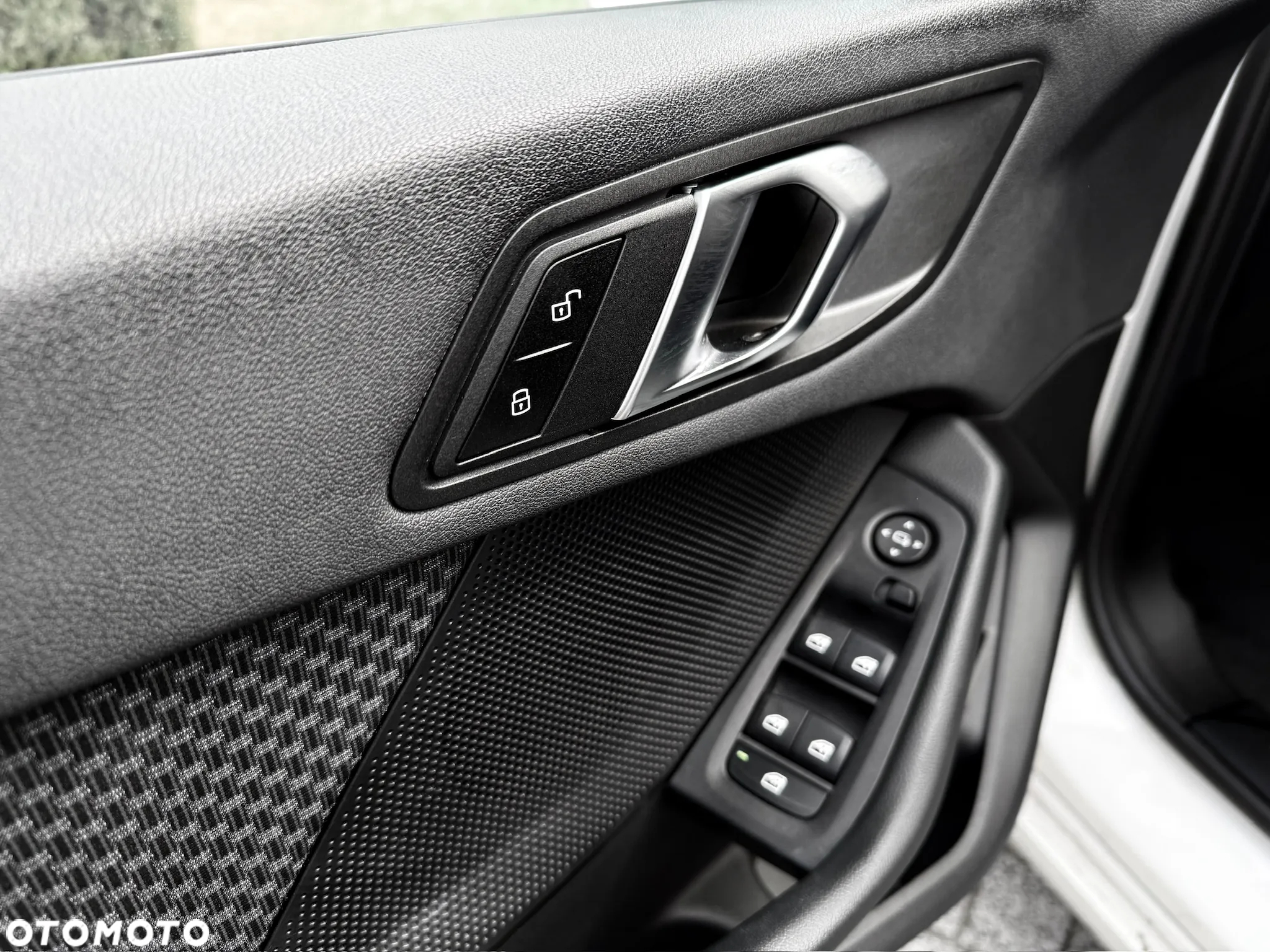 BMW Seria 1 120i Advantage - 29