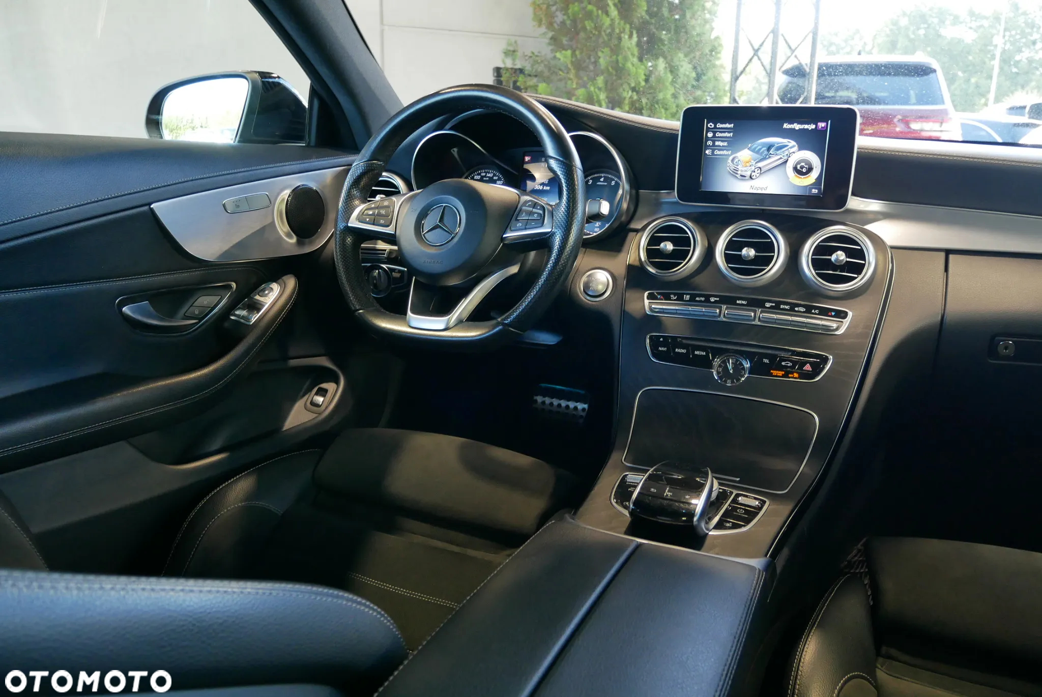 Mercedes-Benz Klasa C 200 4-Matic 9G-TRONIC - 16
