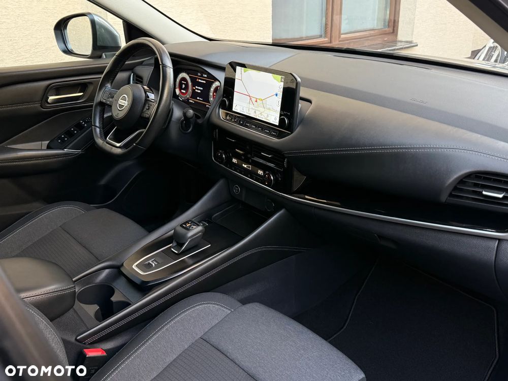 Nissan Qashqai 1.3 DIG-T N-Connecta DCT - 23