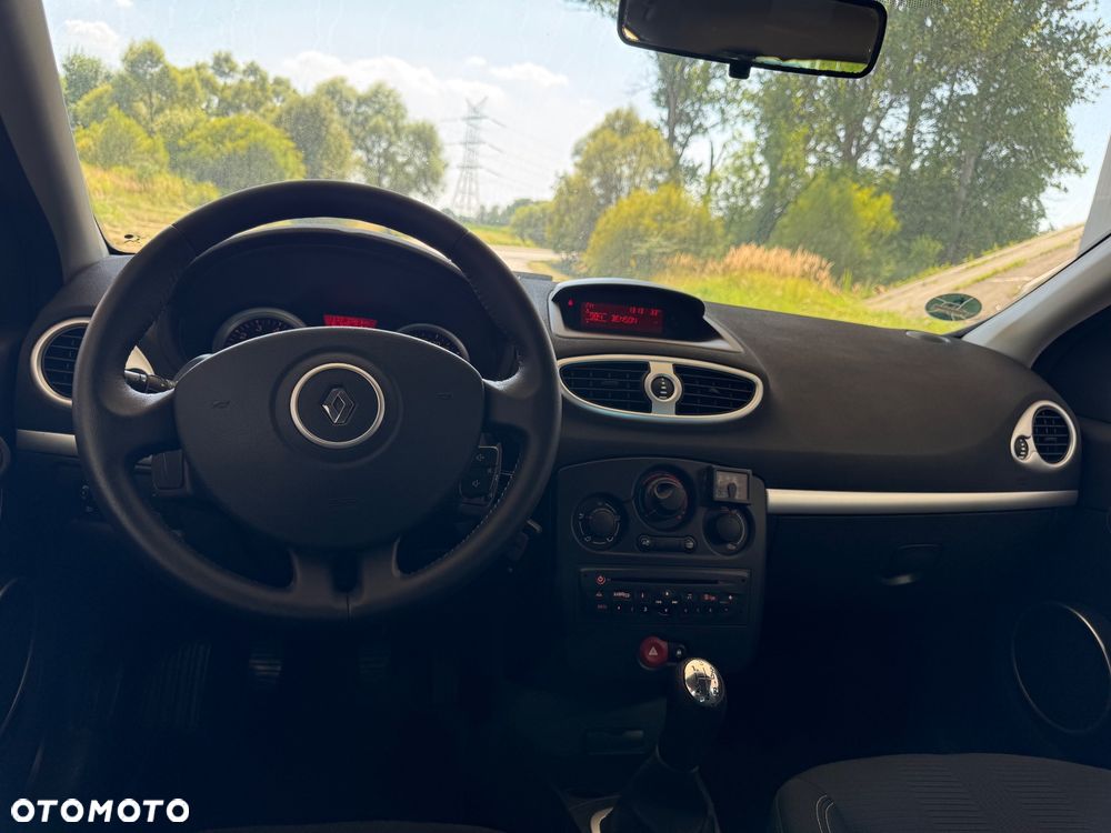 Renault Clio 1.2 TCE Authentique - 33