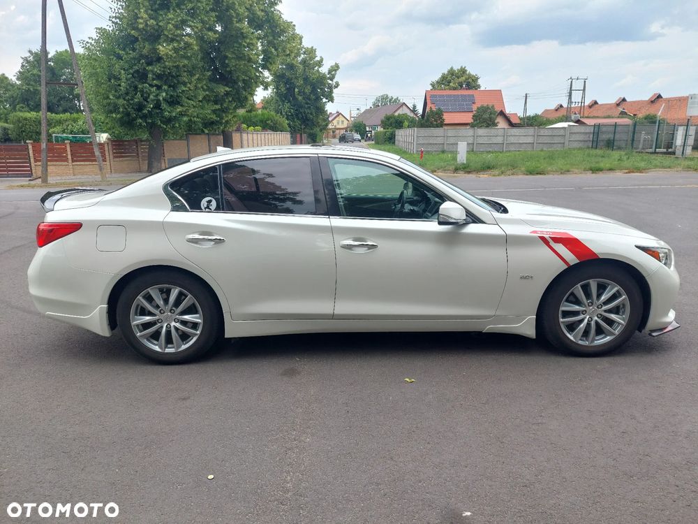 Infiniti Q50 - 11
