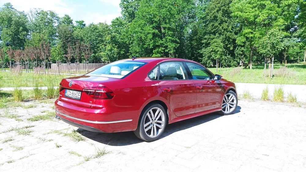 Volkswagen Passat - 20