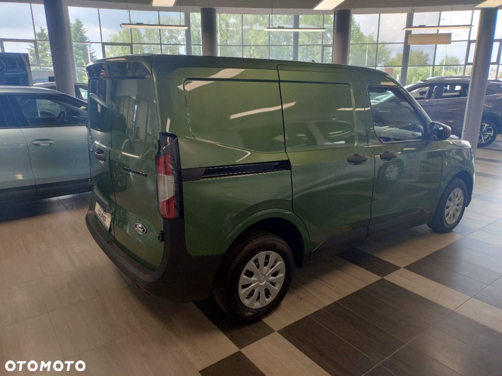 Ford Courier - 6