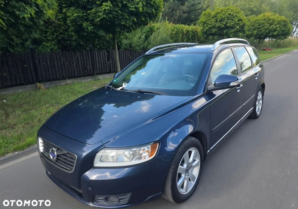 Volvo V50