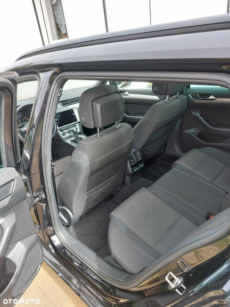 Volkswagen Passat 2.0 TDI BMT Comfortline DSG - 9