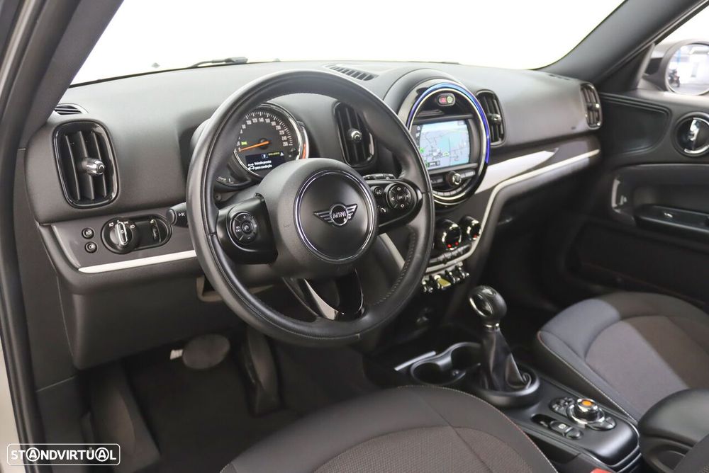 MINI Countryman Cooper SE ALL4 Auto - 3