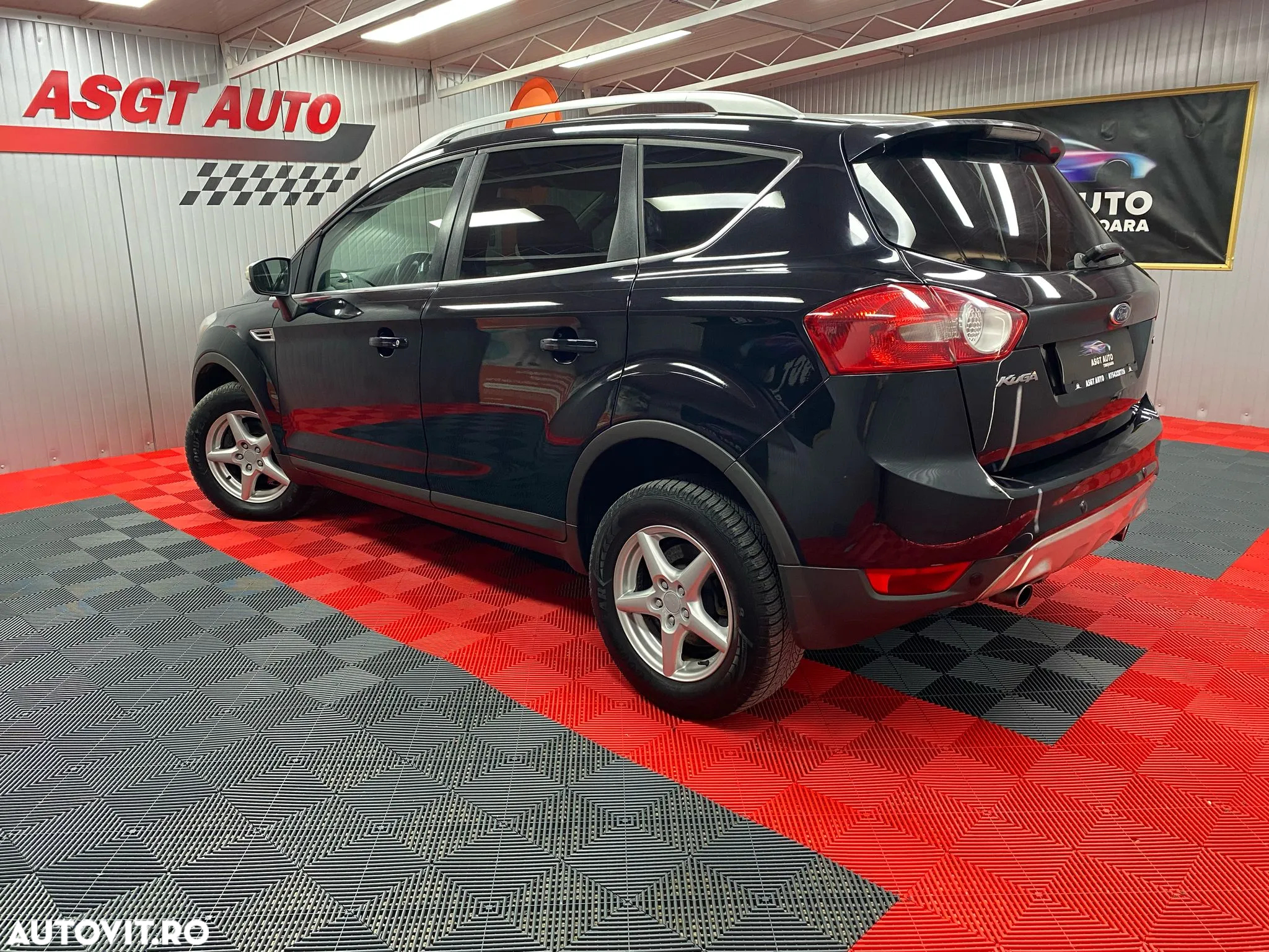 Ford Kuga - 5