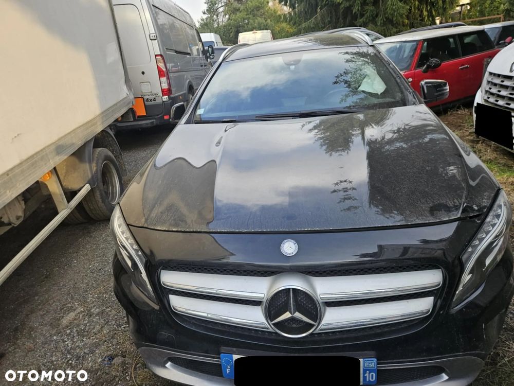 Mercedes-Benz GLA 220 CDI 4Matic 7G-DCT AMG Line - 13