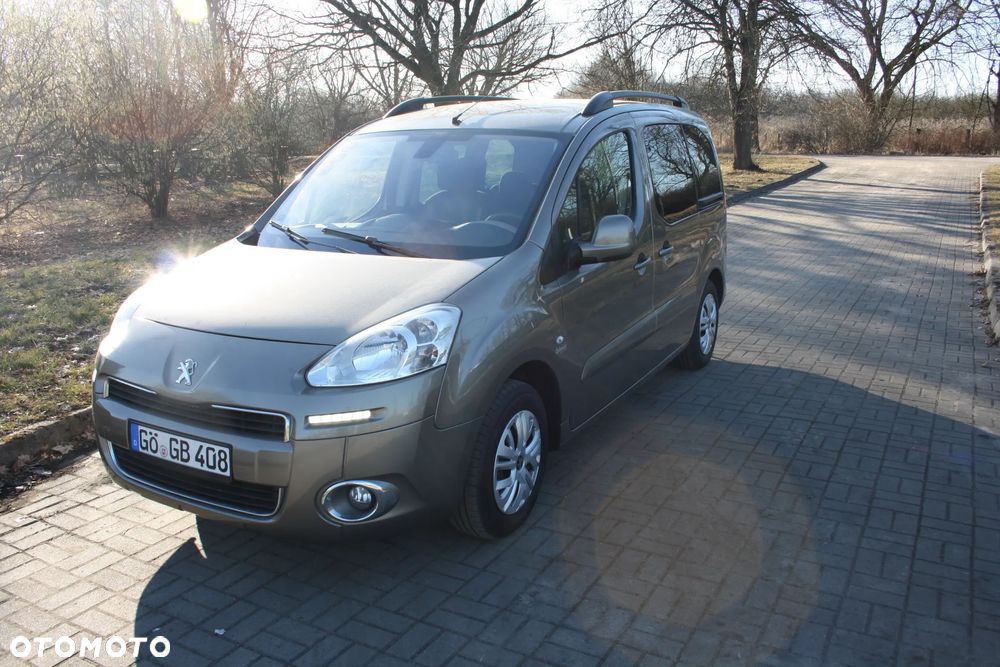 Peugeot Partner HDi FAP 115 Family - 11