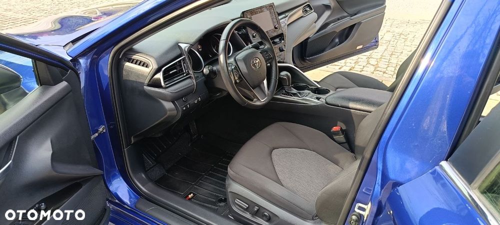 Toyota Camry 2.5 Hybrid Comfort CVT - 8