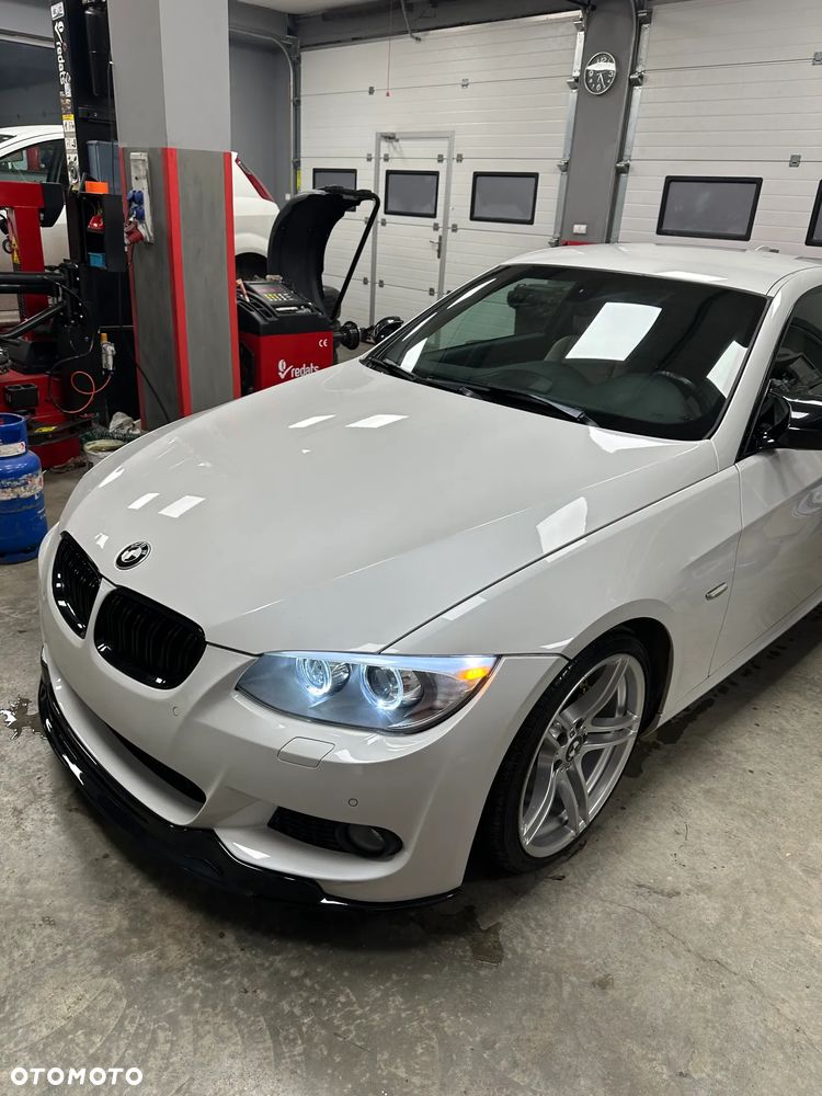 BMW Seria 3 320d DPF M Sport Edition - 11