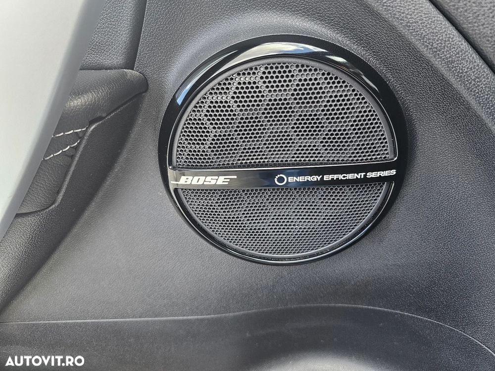 Renault Megane TCe 130 BOSE Edition - 10