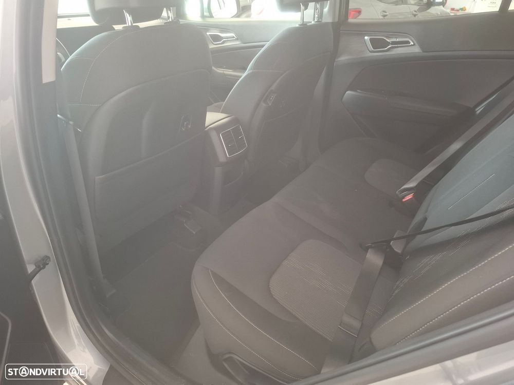Kia Sportage 1.6 T-GDI Drive - 10