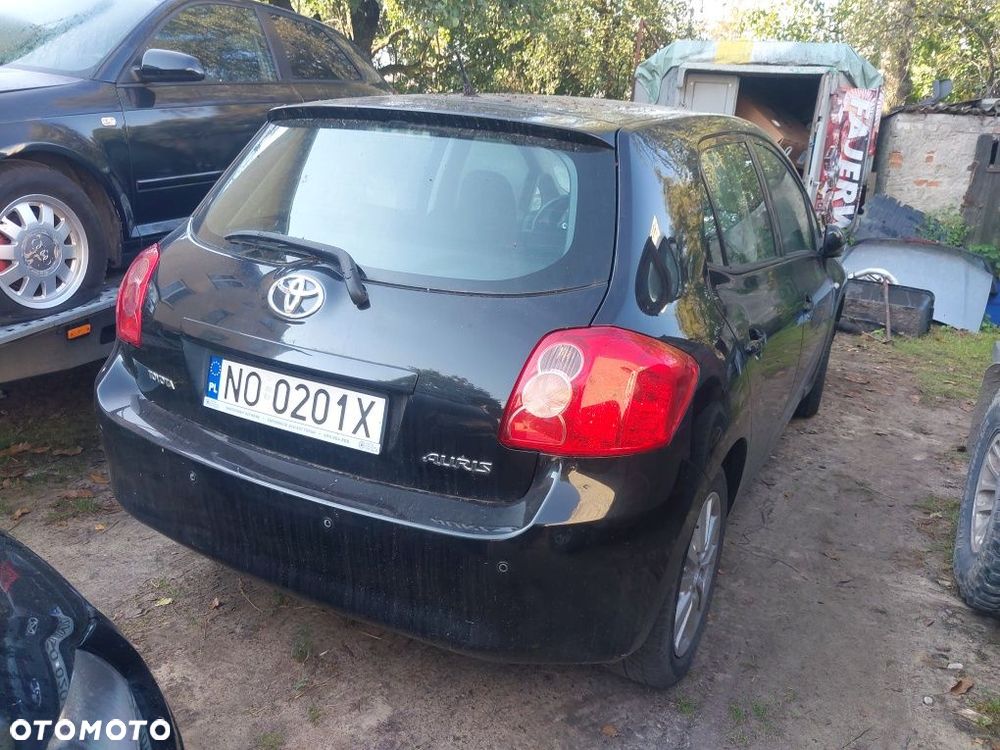 Błotnik prawy lewy toyota auris I kolor 209 - 7