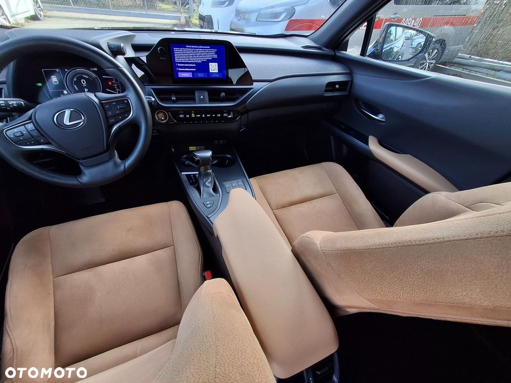 Lexus UX 250h GPF Business 2WD - 22