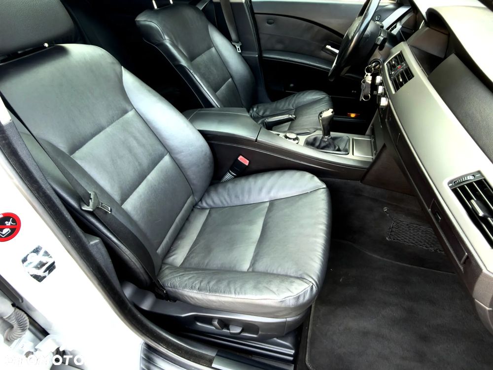 BMW Seria 5 530xi - 13