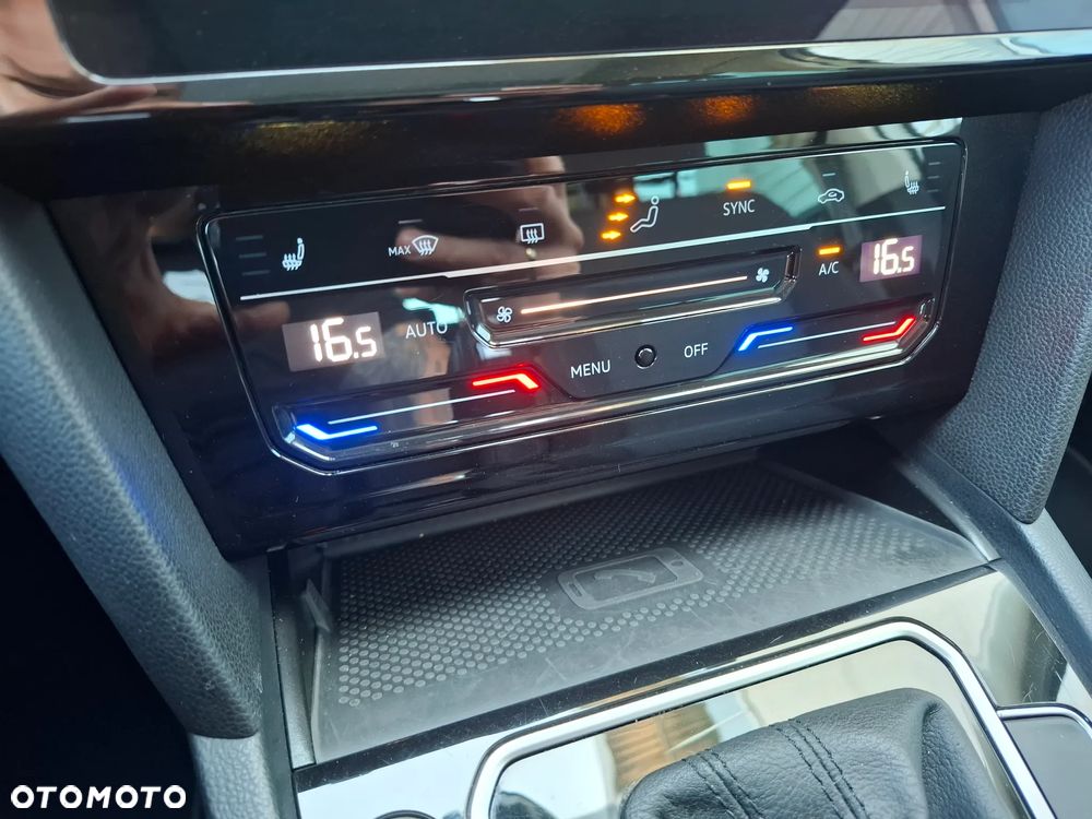 Volkswagen Passat Variant 2.0 TDI SCR DSG Business - 21