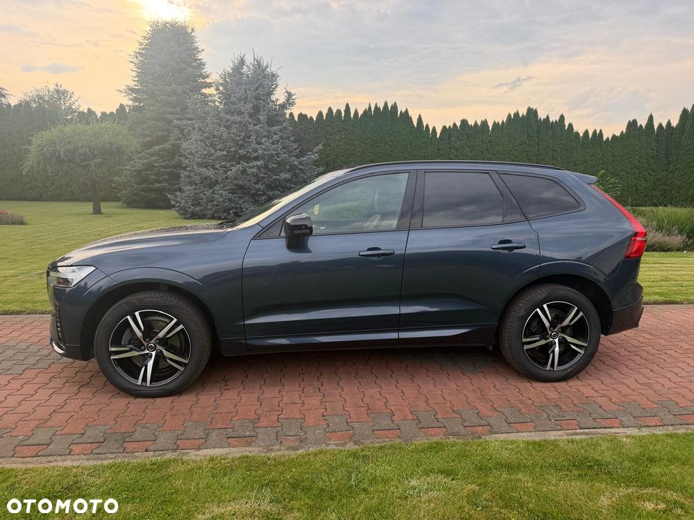 Volvo XC 60 B4 D AWD Plus Dark - 5