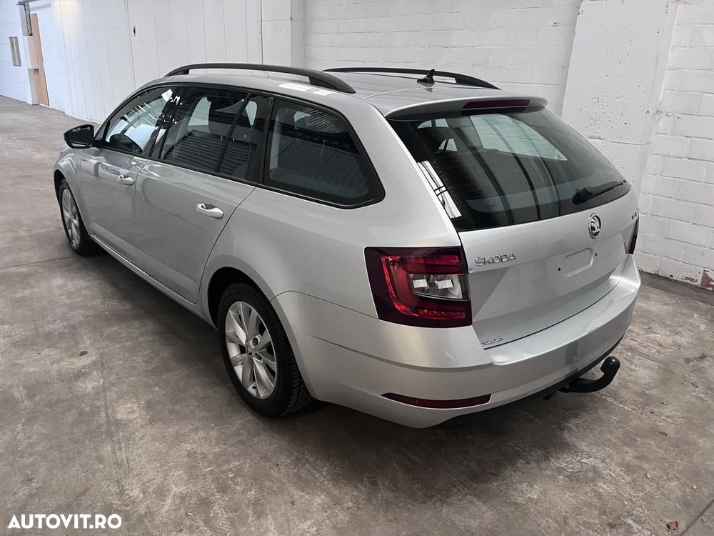 Skoda Octavia 1.5 TSI ACT Ambition - 4
