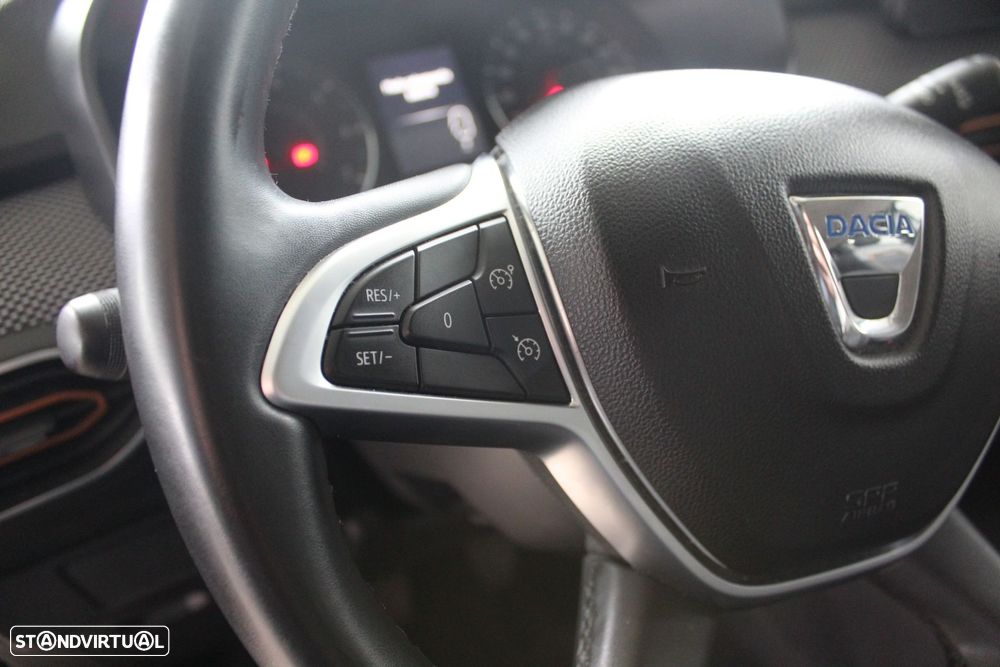 Dacia Sandero - 6